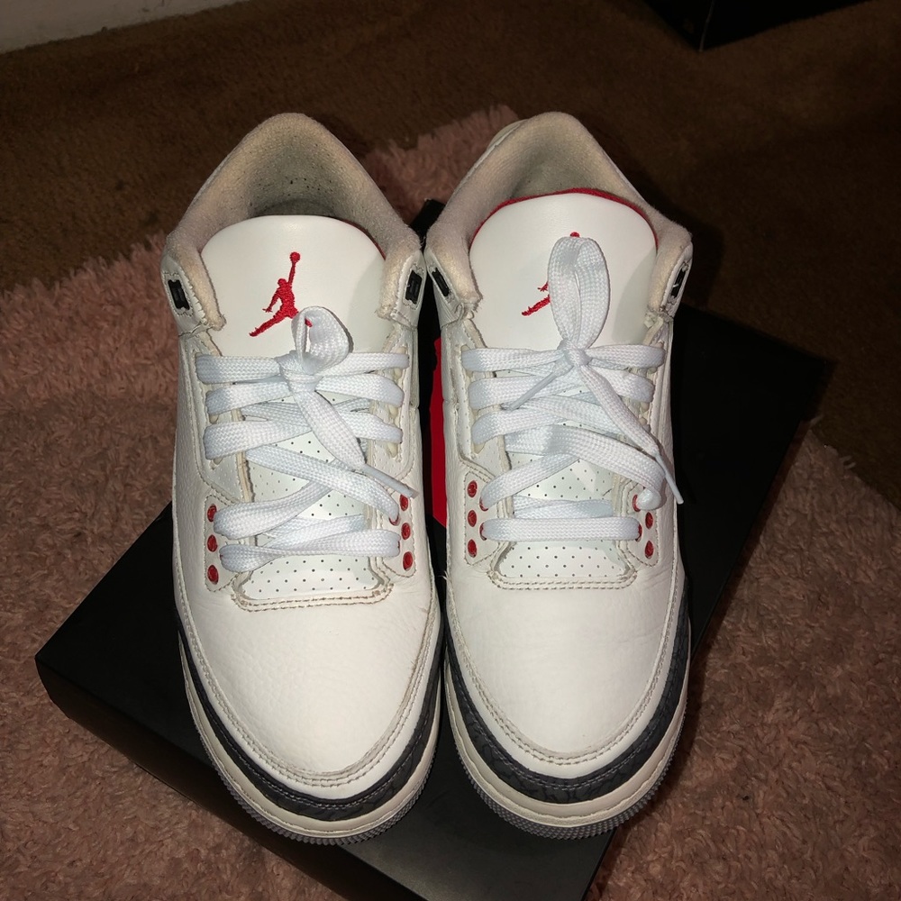 Jordan retro 3’s